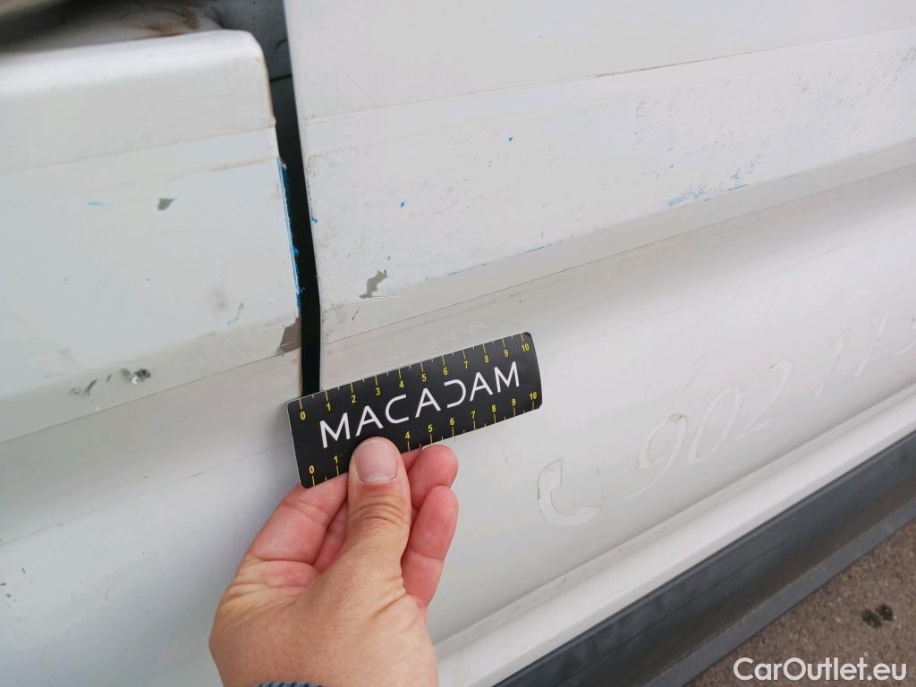  Ford  Transit FORD  / 2013 / 4P / furgón 350 96kW L2H2 Van Trend Delantera #16