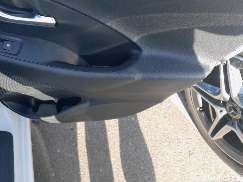  Hyundai  i30 HYUNDAI  / 2020 / 5P / berlina con portón 1.6 CRDI 100kW (136CV) 48V Klass LRR #3