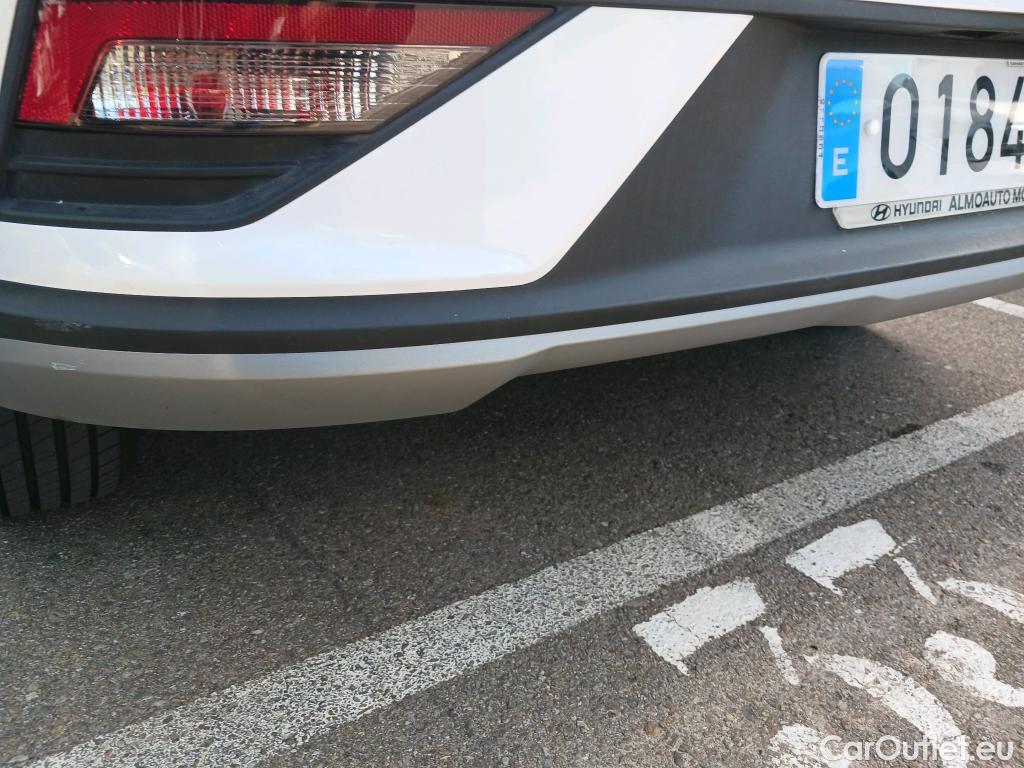  Hyundai  Bayon HYUNDAI  / 2024 / 5P / todoterreno 1.2 MPI Klass #23