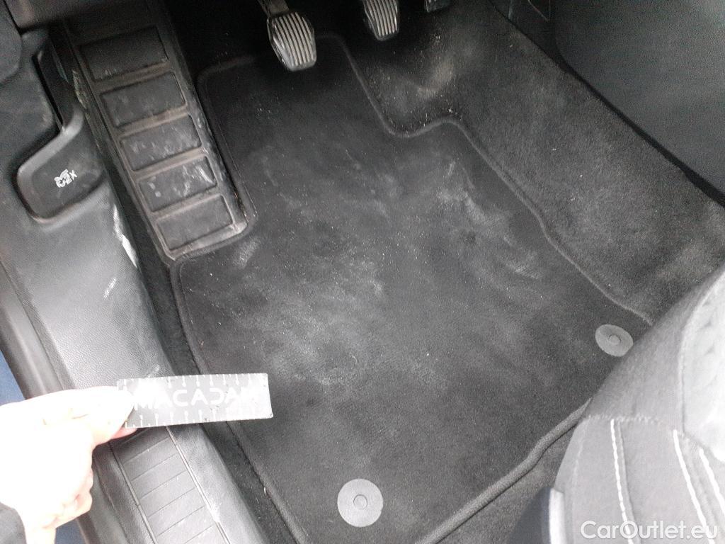  Ford  Kuga FORD  / 2019 / 5P / todoterreno Trend 1.5 EcoBoost 110kW (150CV) #49