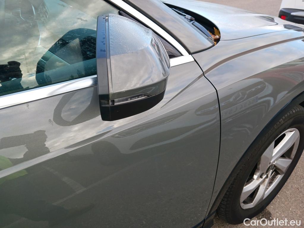  Audi  Q3 AUDI  / 2018 / 5P / todoterreno Advanced 35 TDI 110kW (150CV) S tronic (AC5) #29