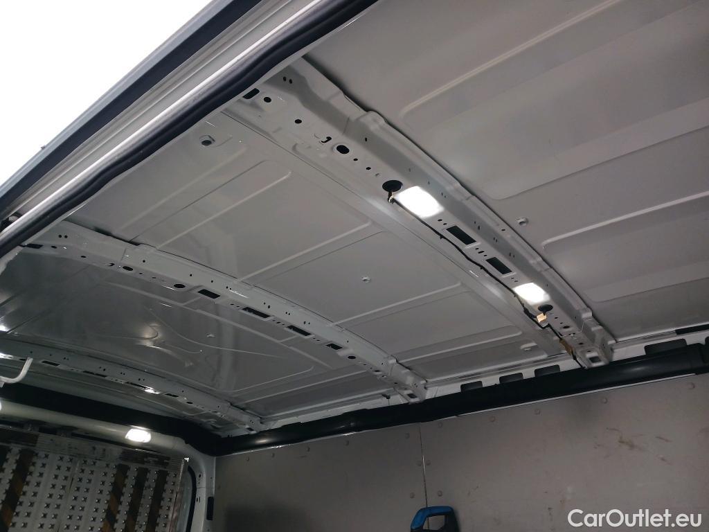  Ford  Transit FORD  / 2013 / 4P / furgón 350 96kW L2H2 Van Trend Delantera #59