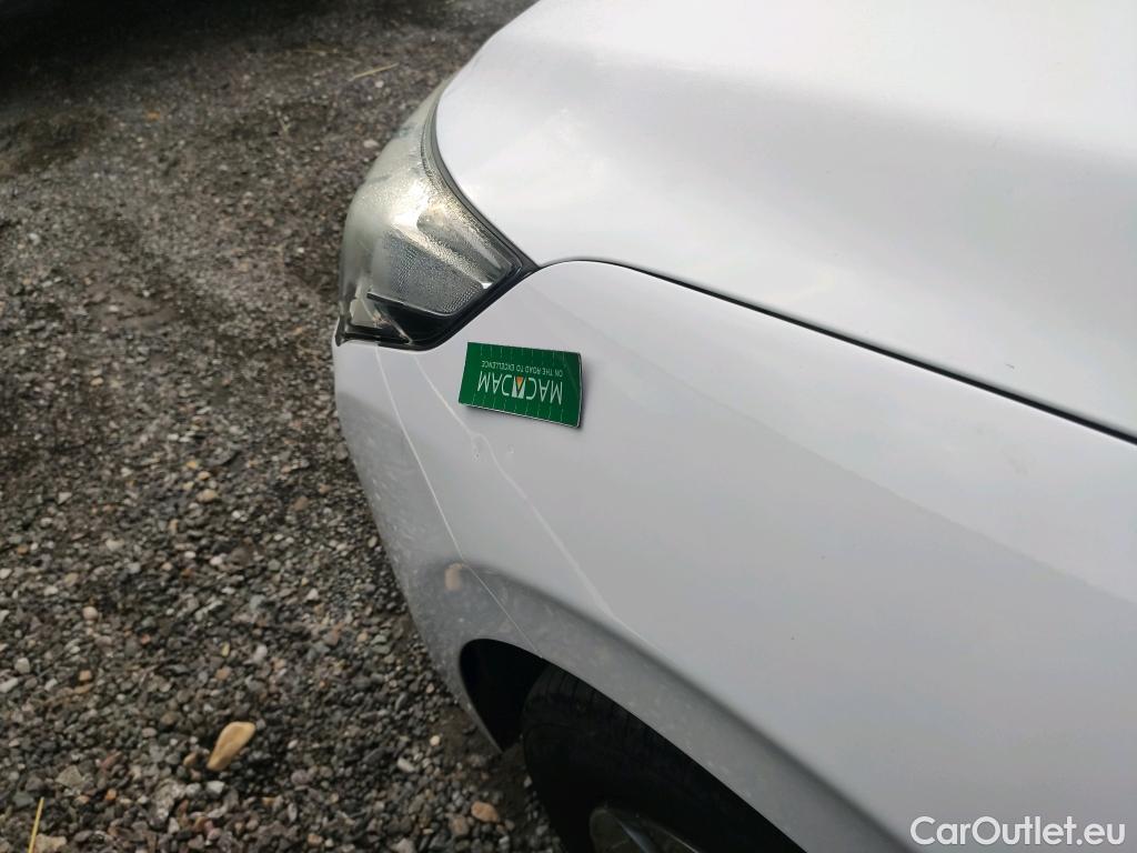  Hyundai   Ioniq HYUNDAI / 2019 / 5P / berlina con portón 1.6 GDI HEV Klass DT #37