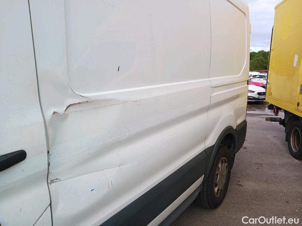 Ford  Transit FORD  / 2013 / 4P / furgón 350 96kW L2H2 Van Trend Delantera #2