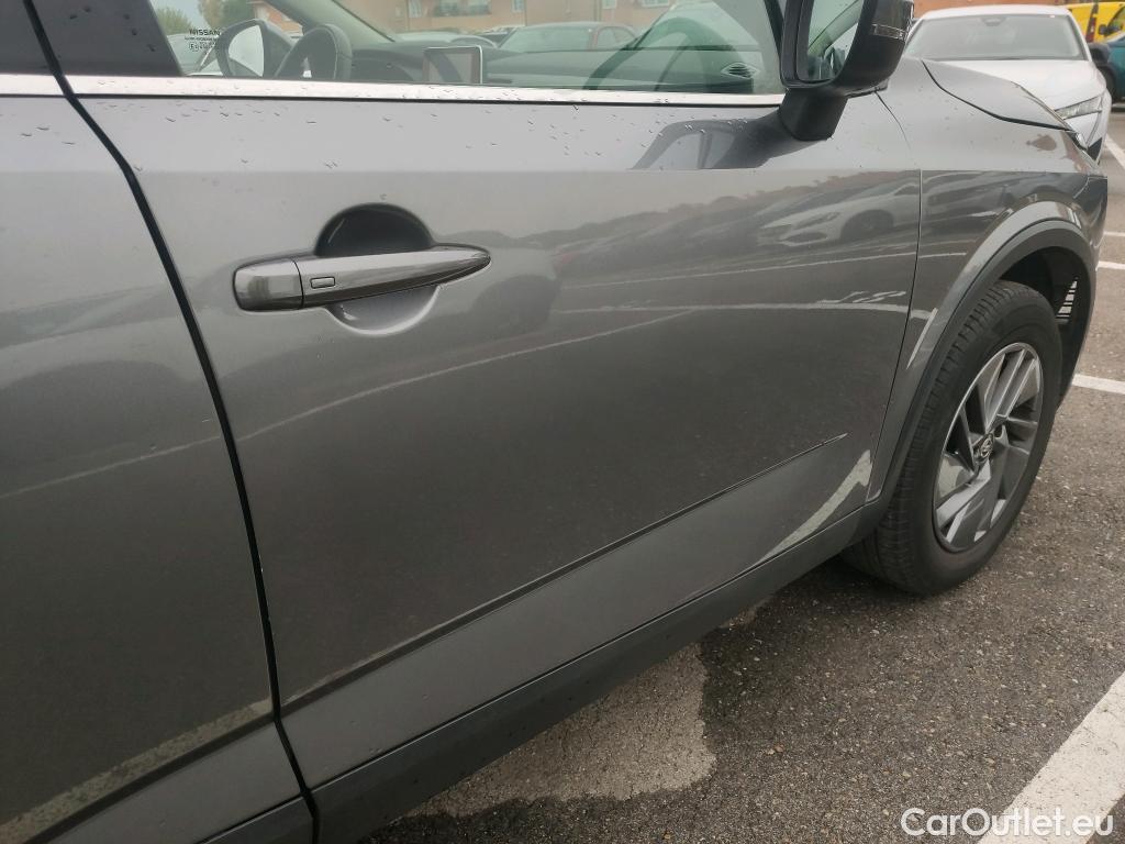  Nissan  Qashqai NISSAN  / 2021 / 5P / todoterreno DIG-T 116kW (158CV) mHEV Xtronic Acenta (AC) #3