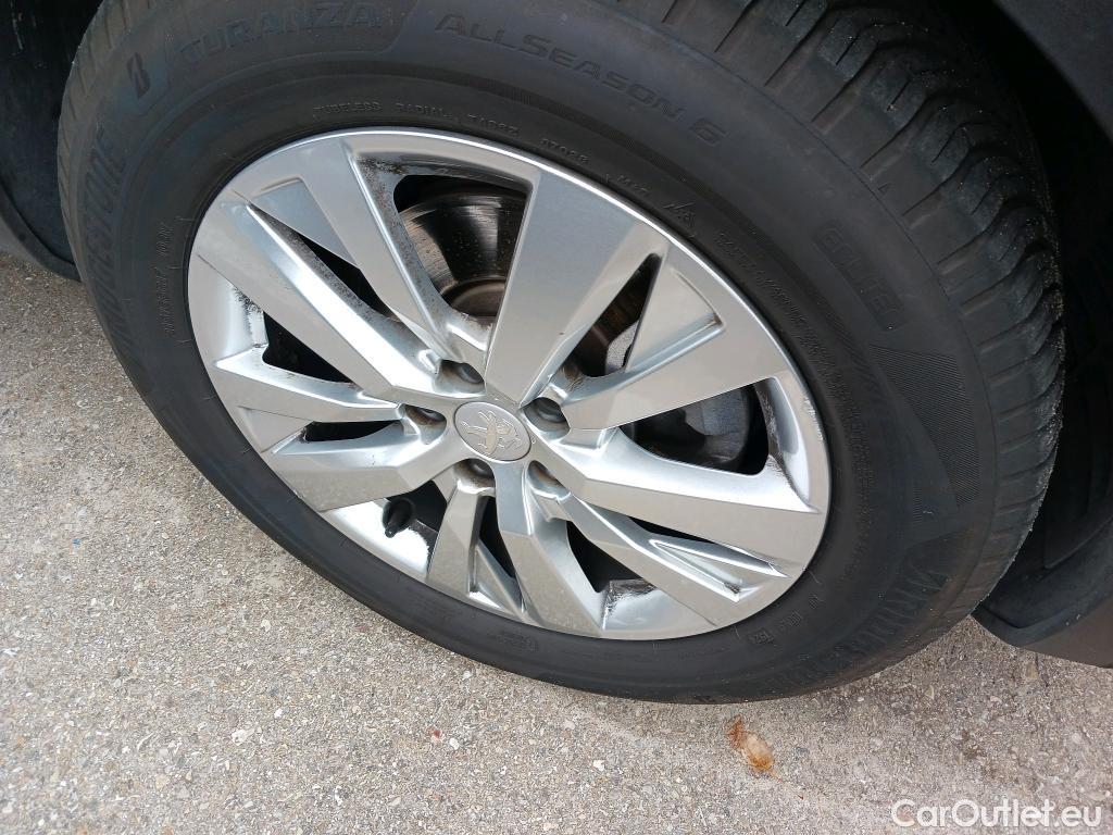  Peugeot  3008  Active Pack 1.5 HDi 130CV MT6 E6d #18
