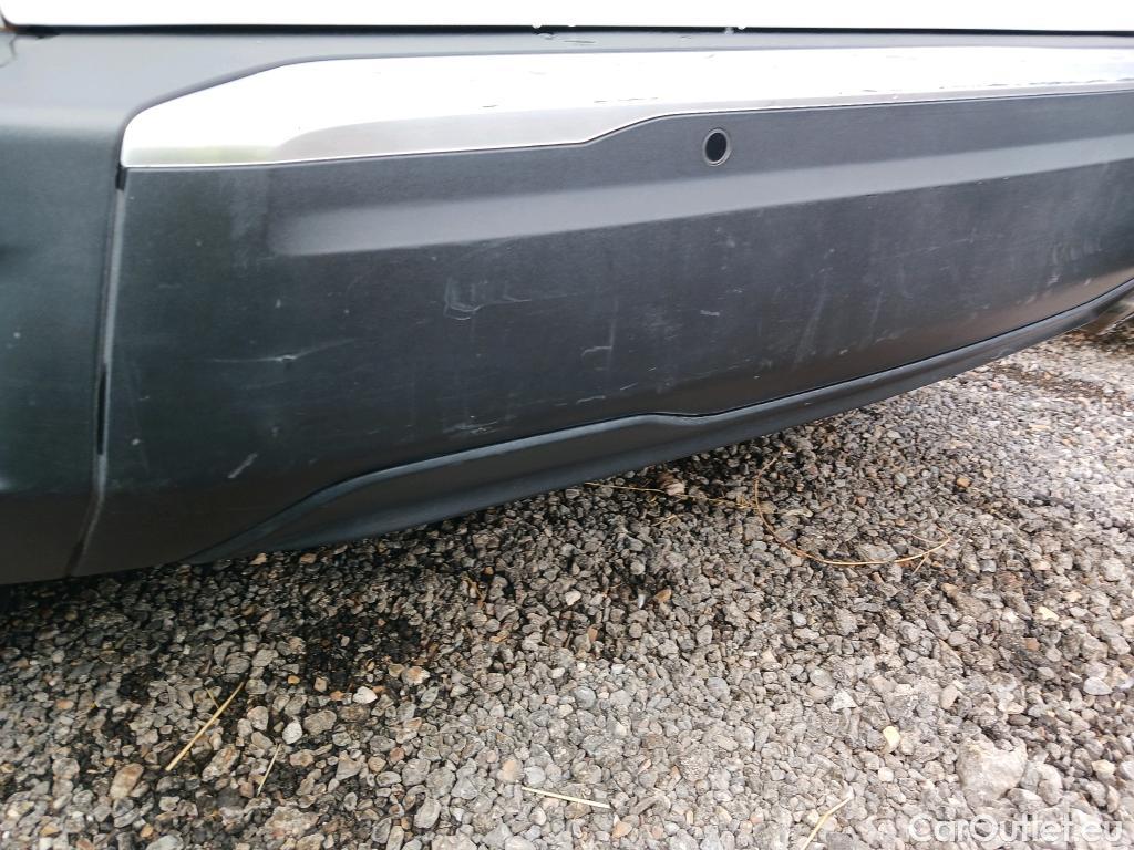  Peugeot  2008 PEUGEOT  / 2019 / 5P / todoterreno Allure BlueHDI 130 S&S EAT8 #38