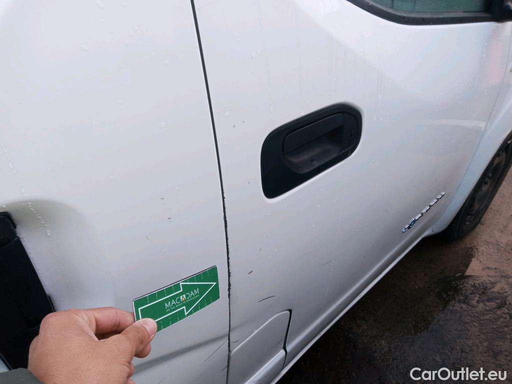  Nissan  NV200 NISSAN e- / 2009 / 4P / furgón Furgón 4p 40 kWh PROFESIONAL #33