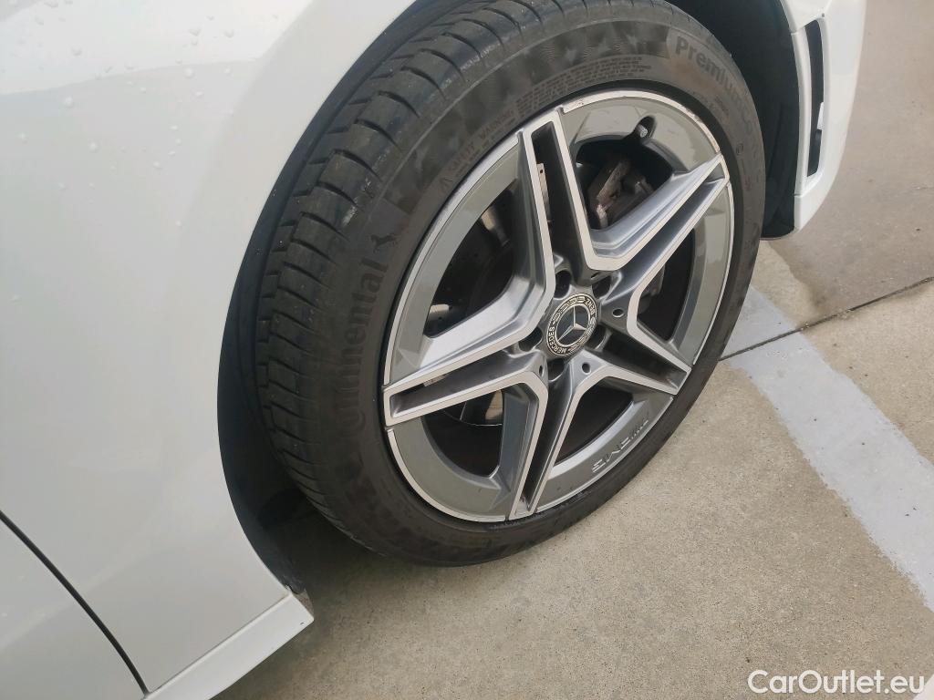  Mercedes  A-Klasse MERCEDES-BENZ Clase A / 2018 / 5P / berlina con portón A 250 e #7