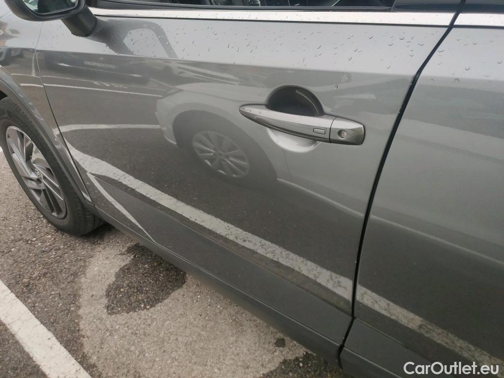  Nissan  Qashqai NISSAN  / 2021 / 5P / todoterreno DIG-T 116kW (158CV) mHEV Xtronic Acenta (AC) #1