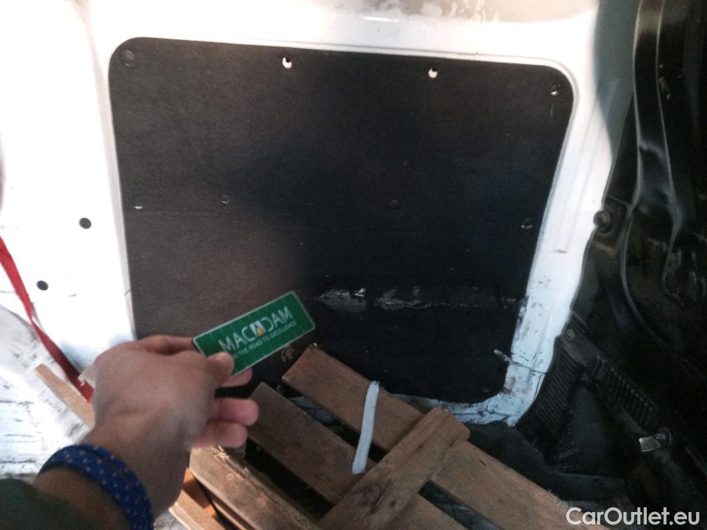  Nissan  NV200 NISSAN e- / 2009 / 4P / furgón Furgón 4p 40 kWh PROFESIONAL #17