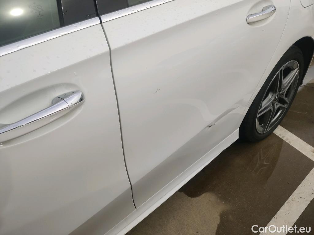  Mercedes  A-Klasse MERCEDES-BENZ Clase A / 2018 / 5P / berlina con portón A 250 e #1