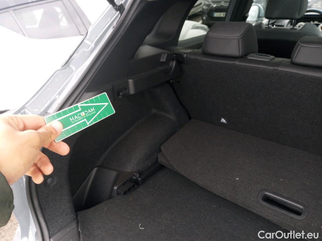  Land Rover  Discovery NISSAN QASHQAI / 2024 / 5P / todoterreno DIG-T 103kW N-Connecta #3