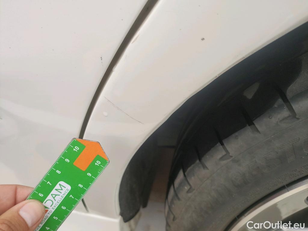  Mercedes  A-Klasse MERCEDES-BENZ Clase A / 2018 / 5P / berlina con portón A 250 e #14