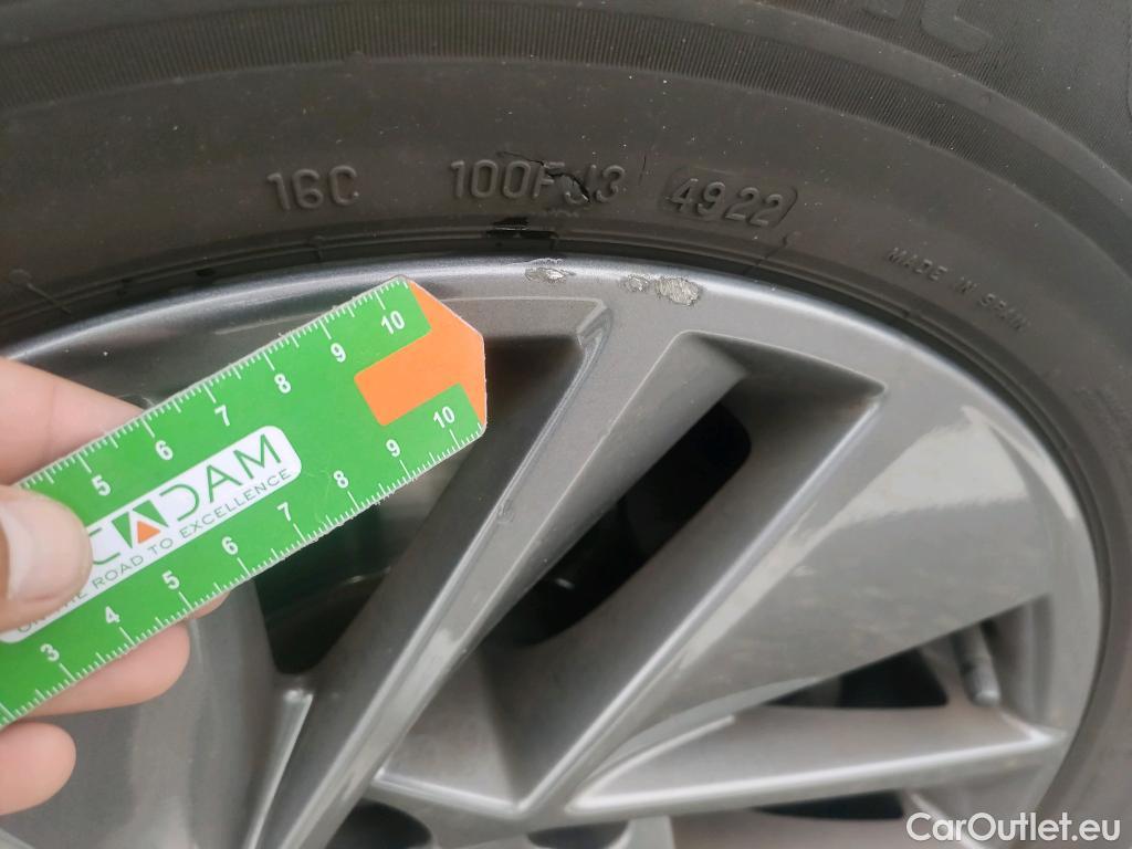  Nissan  Qashqai NISSAN  / 2021 / 5P / todoterreno DIG-T 116kW (158CV) mHEV Xtronic Acenta (AC) #11