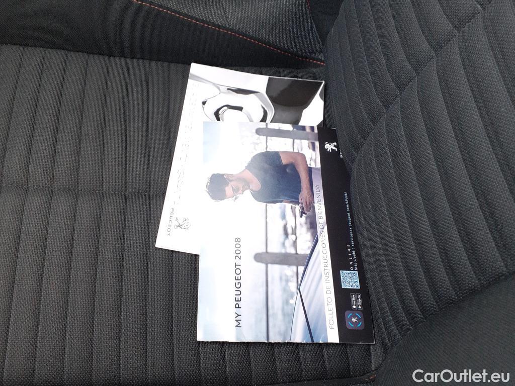  Peugeot  2008 PEUGEOT  / 2019 / 5P / todoterreno Active Pack BlueHDI 81kW (110CV) #15