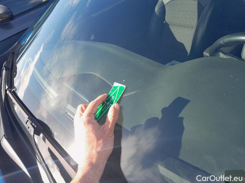  KIA  Niro KIA  / 2019 / 5P / crossover 1.6 GDi PHEV 104kW (141CV) Drive #9