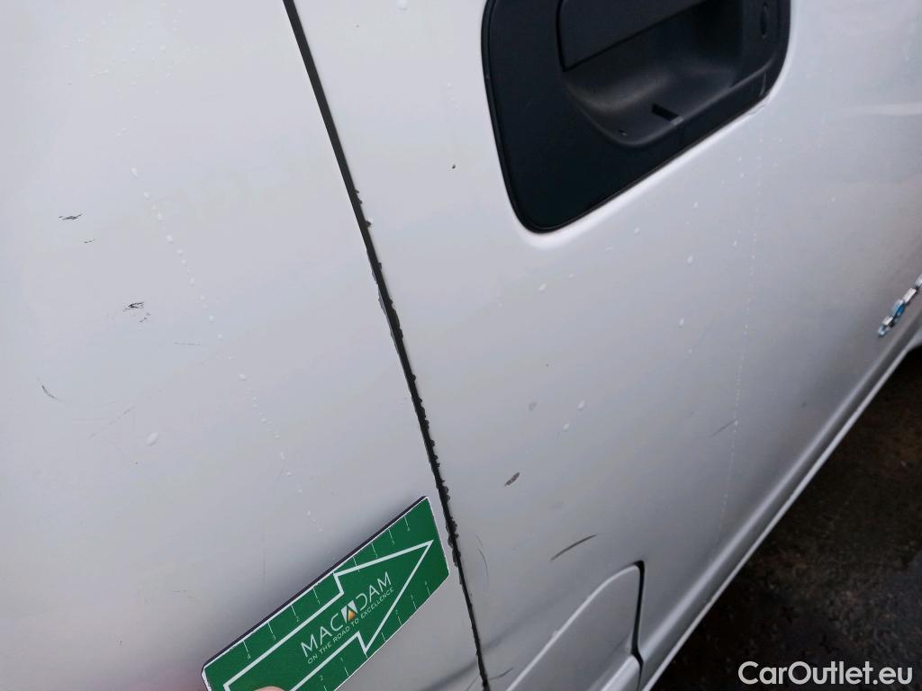  Nissan  NV200 NISSAN e- / 2009 / 4P / furgón Furgón 4p 40 kWh PROFESIONAL #32