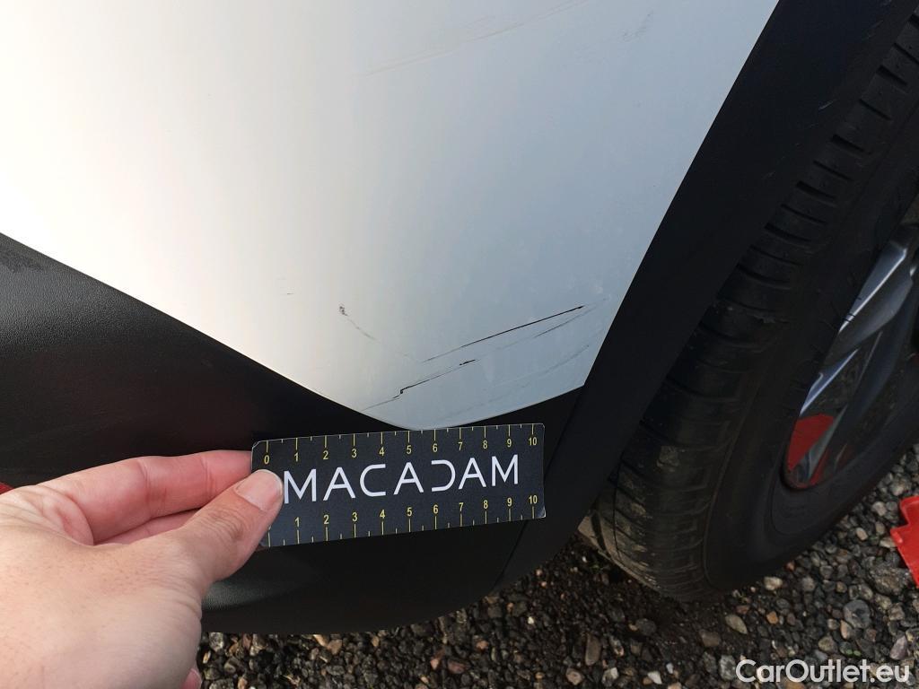  Peugeot  2008 PEUGEOT  / 2019 / 5P / todoterreno Active Pack BlueHDI 81kW (110CV) #18