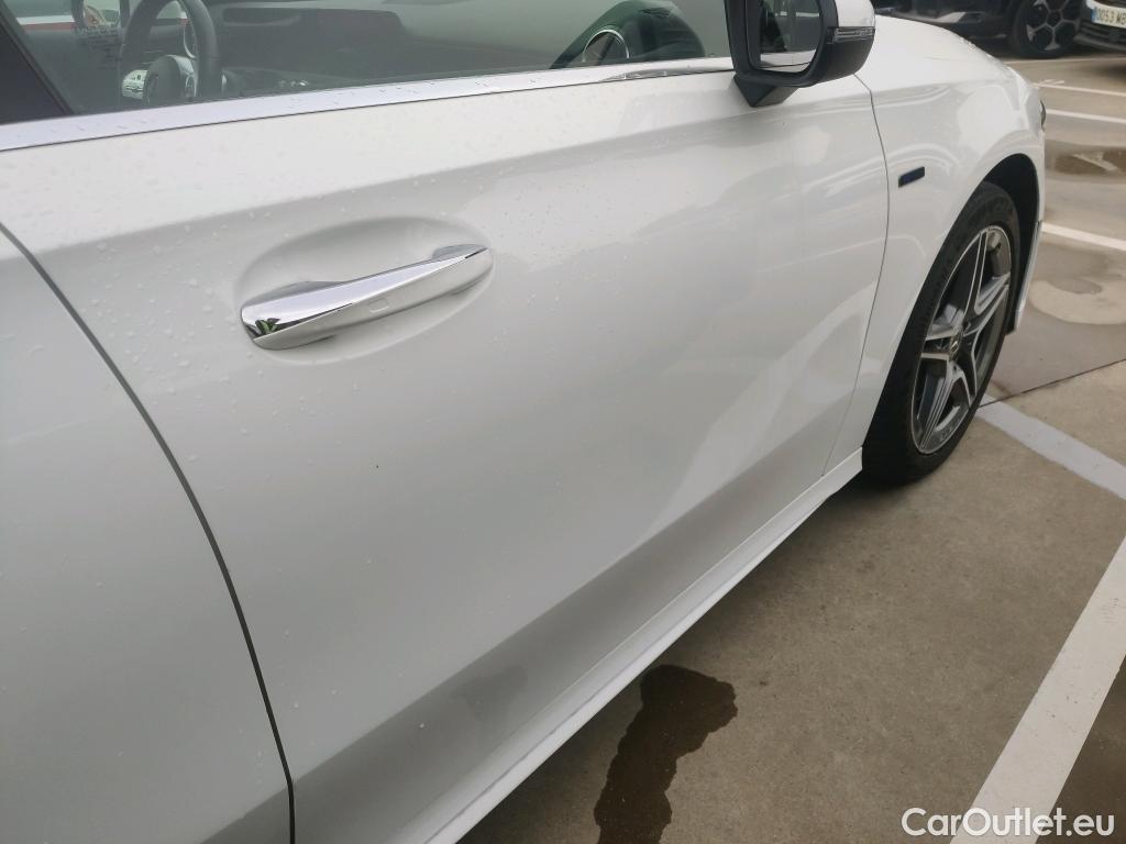  Mercedes  A-Klasse MERCEDES-BENZ Clase A / 2018 / 5P / berlina con portón A 250 e #11