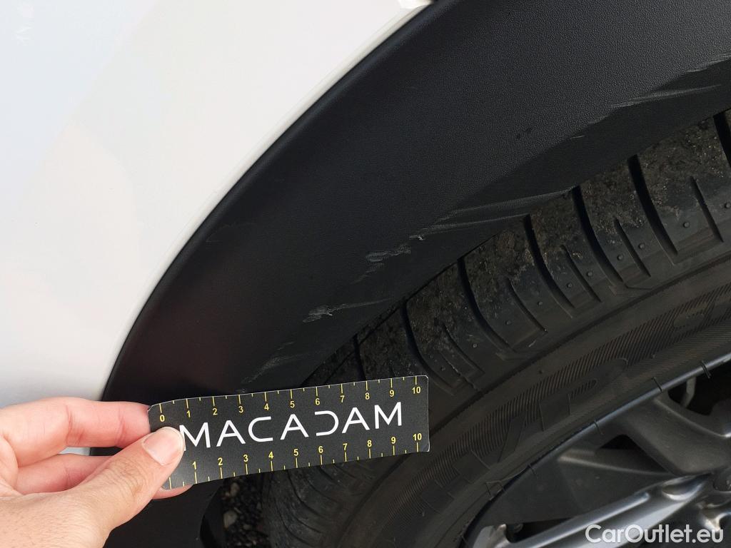  Peugeot  2008 PEUGEOT  / 2019 / 5P / todoterreno Active Pack BlueHDI 81kW (110CV) #33