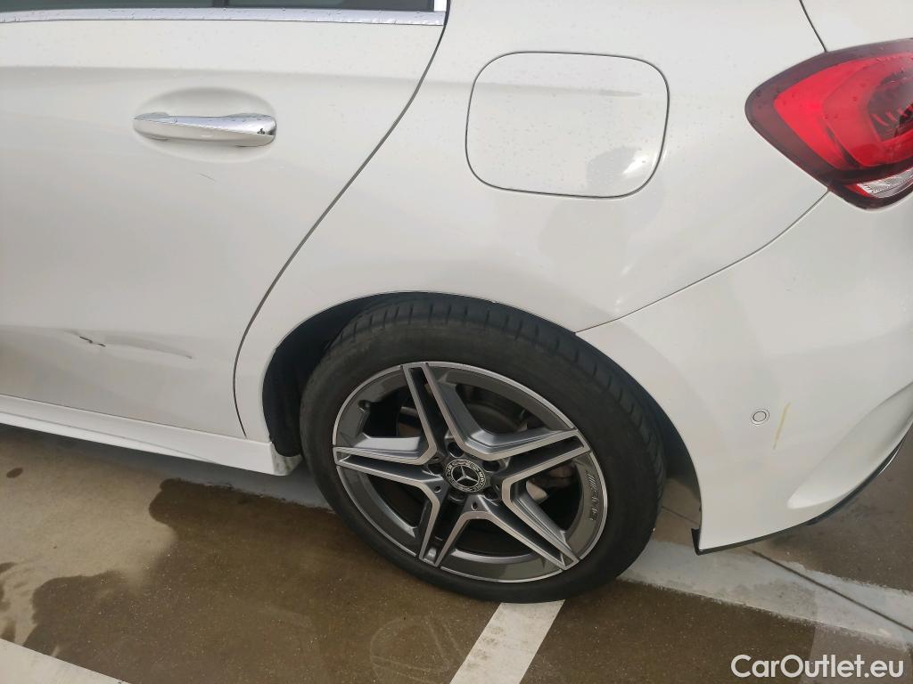  Mercedes  A-Klasse MERCEDES-BENZ Clase A / 2018 / 5P / berlina con portón A 250 e #13