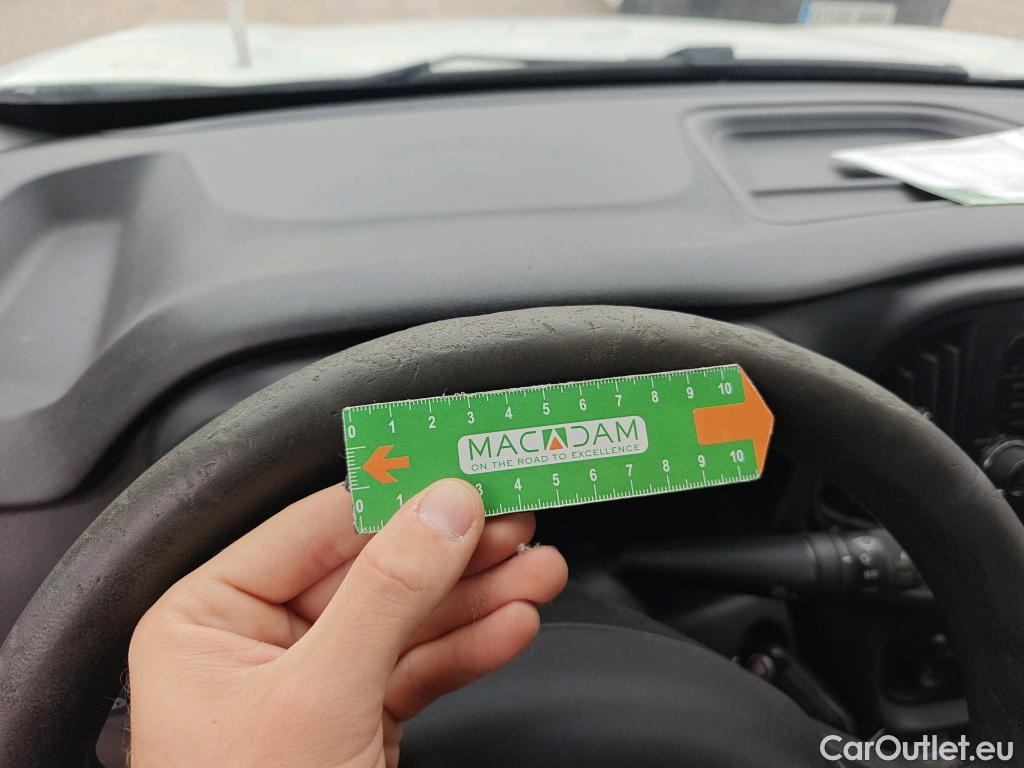  Fiat  Doblo FIAT DOBLÒ CARGO VU 4p 3G furgón derivad Base Maxi 1.3 Mjet 90 E5+ #82