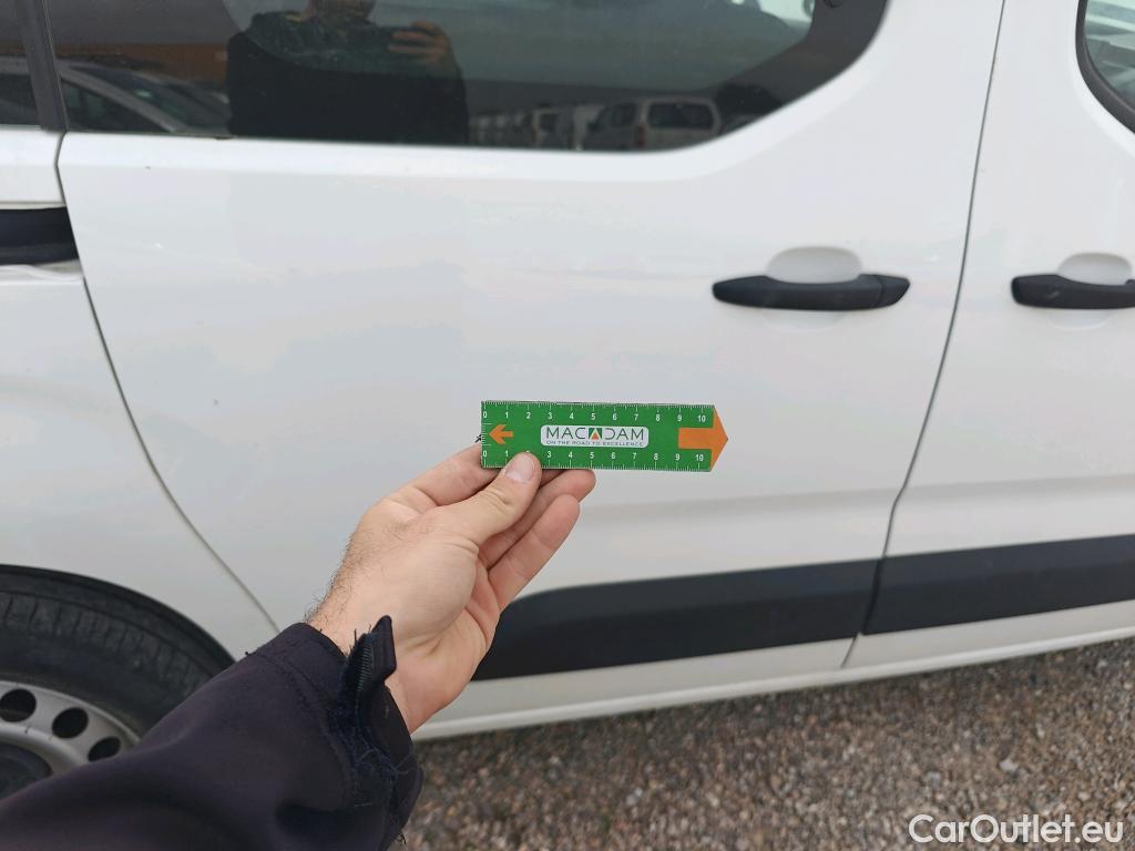  Citroen  Berlingo CITROEN  COMBI Talla M BlueHDi 100 S&S LIVE (IND) #33