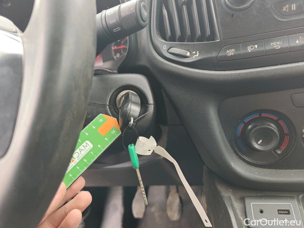  Fiat  Doblo FIAT DOBLÒ CARGO VU 4p 3G furgón derivad Base Maxi 1.3 Mjet 90 E5+ #10