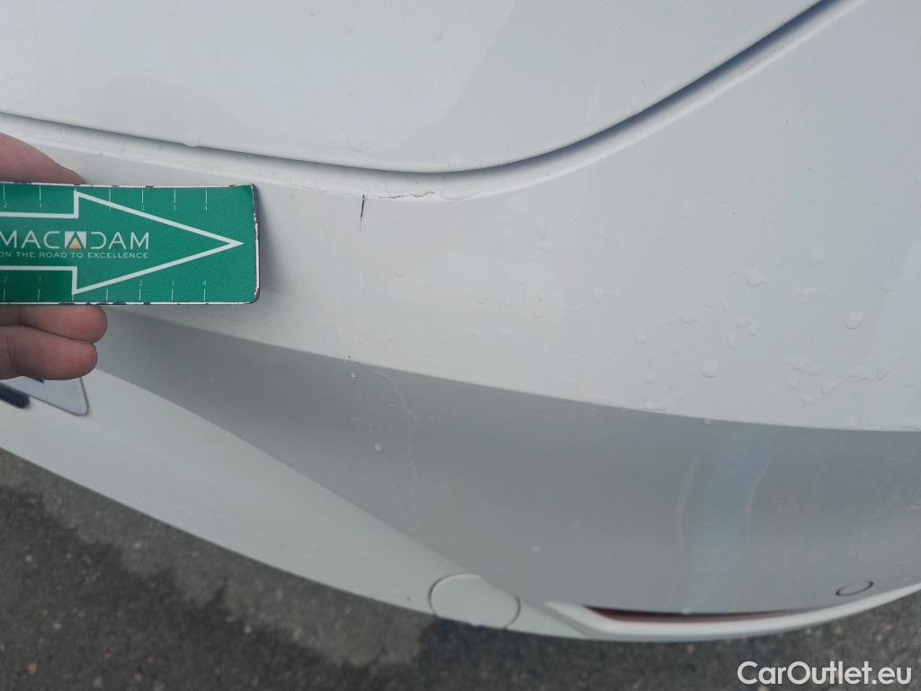  Land Rover  Discovery SEAT Nuevo León / 2020 / 5P / berlina con portón 2.0 TDI 85kW S&S Style Go (AC3) #16