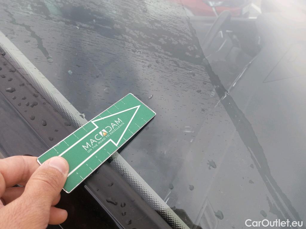  Volkswagen  Tiguan VOLKSWAGEN  / 2020 / 5P / todoterreno Life 2.0 TDI 110kW (150CV) DSG (AC2) #4