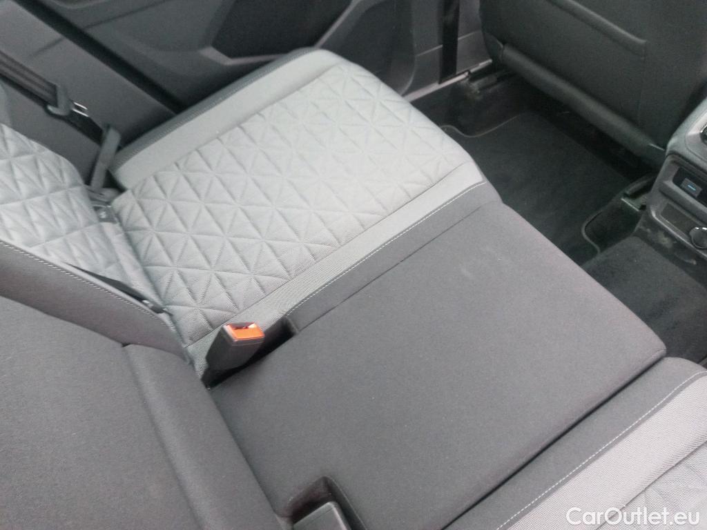  Volkswagen  Tiguan VOLKSWAGEN  / 2020 / 5P / todoterreno Life 2.0 TDI 110kW (150CV) DSG (AC2) #13