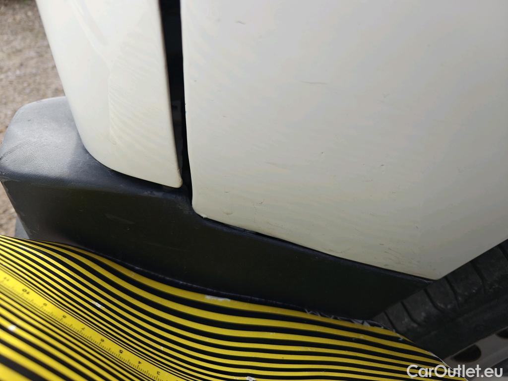  Citroen  Berlingo CITROEN  COMBI Talla M BlueHDi 100 S&S LIVE (IND) #32