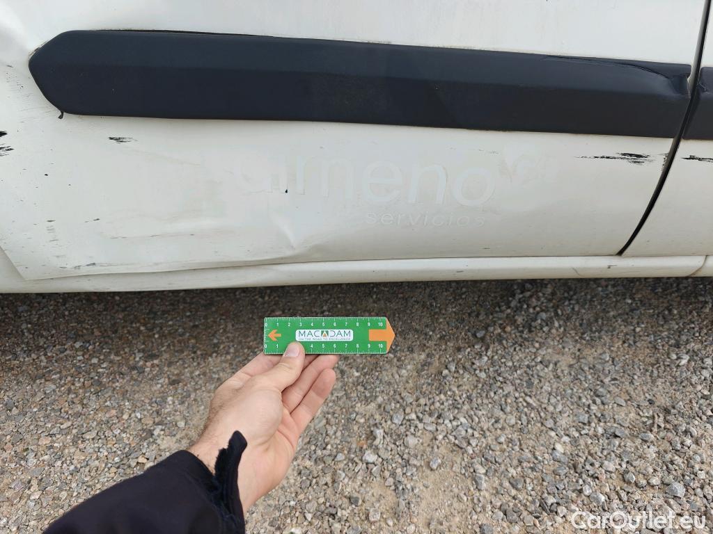  Fiat  Doblo FIAT DOBLÒ CARGO VU 4p 3G furgón derivad Base Maxi 1.3 Mjet 90 E5+ #23