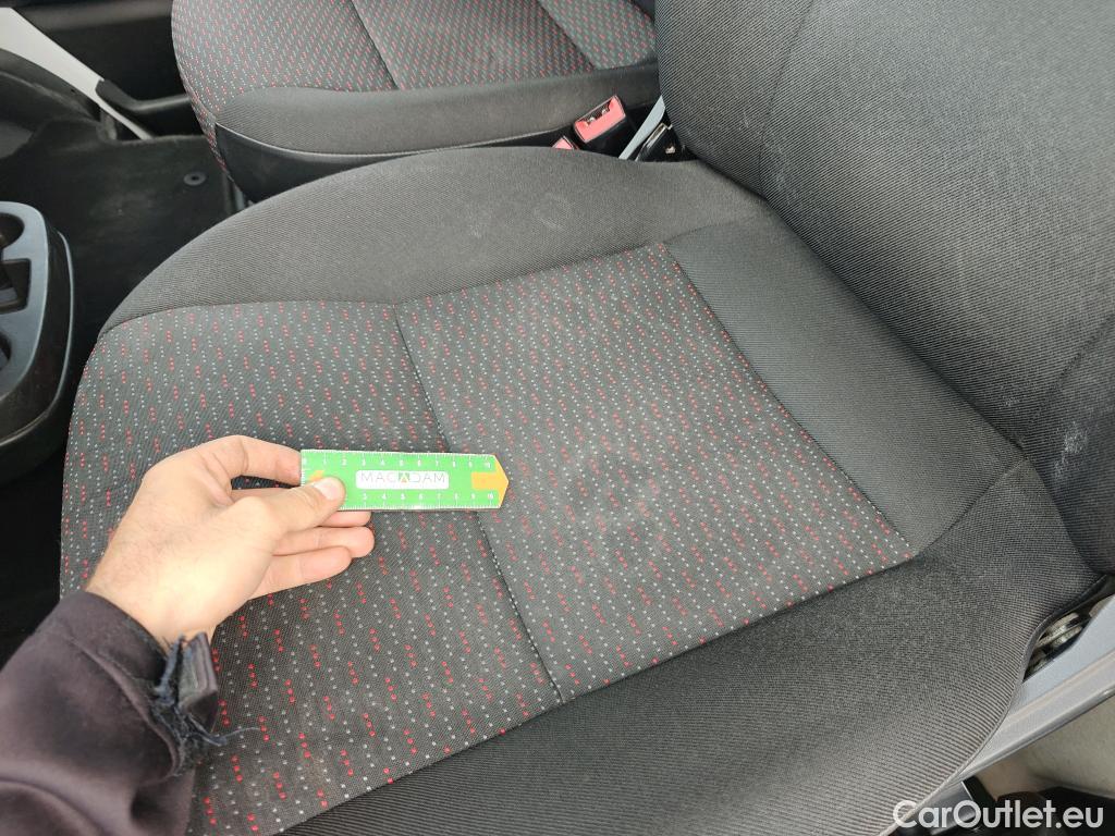  Opel  Movano OPEL  / 2021 / 4P / Furgón Base L2H2 3.5T 2.2 BHDi 88kW #74