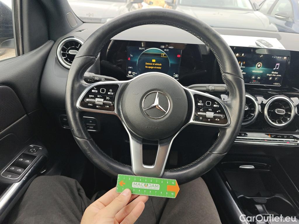  Mercedes  B-Klasse MERCEDES-BENZ Clase B / 2019 / 5P / monovolumen compacto B 180 d #40