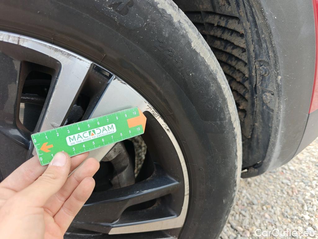  Peugeot  5008 PEUGEOT  / 2020 / 5P / todoterreno 1.5 BlueHDi 96kW S&S GT EAT8 #11