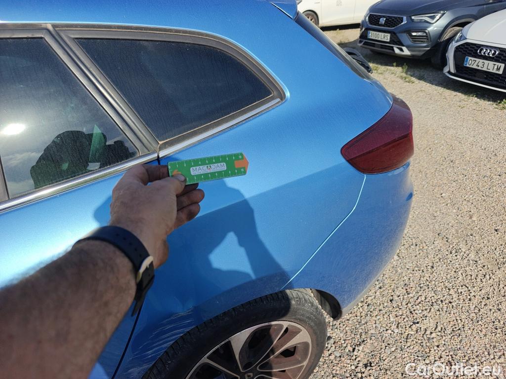  Renault  Megane RENAULT MÉGANE 5p 3G familiar Sp. Tou. Bose Energy dCi 130 S&S Euro 6 #1