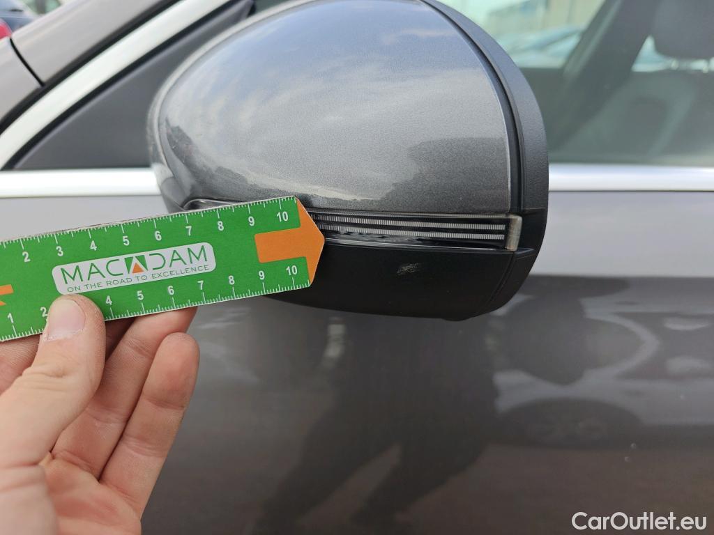  Mercedes  A-Klasse MERCEDES-BENZ Clase A / 2018 / 4P / sedán Sedán A 250 e #31