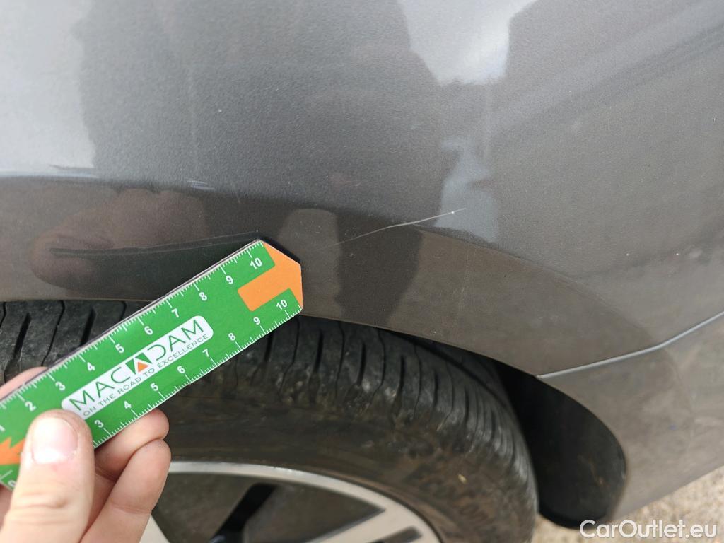  Mercedes  A-Klasse MERCEDES-BENZ Clase A / 2018 / 4P / sedán Sedán A 250 e #8