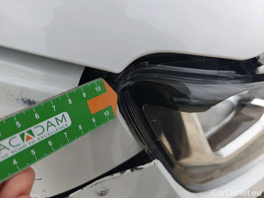  Land Rover  Discovery FIAT Doblò / 2022 / 5P / combi Combi (N1) BlueHDi 1.5 L 100CV (AC) #2