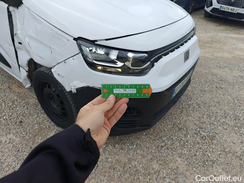  Land Rover  Discovery FIAT Doblò / 2022 / 5P / combi Combi (N1) BlueHDi 1.5 L 100CV (AC) #4