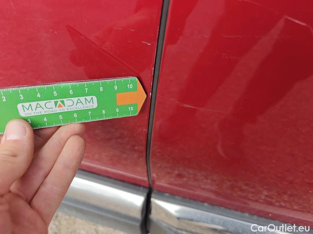  Peugeot  5008 PEUGEOT  / 2020 / 5P / todoterreno 1.5 BlueHDi 96kW S&S GT EAT8 #43