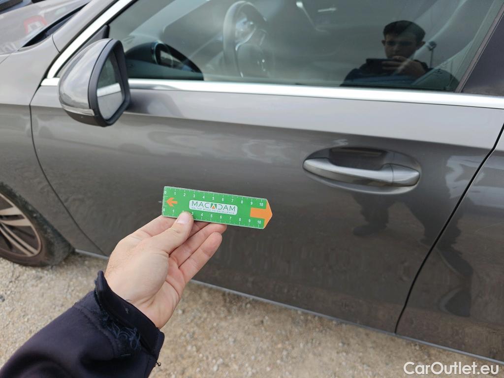  Mercedes  A-Klasse MERCEDES-BENZ Clase A / 2018 / 4P / sedán Sedán A 250 e #1