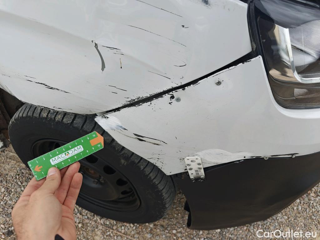  Land Rover  Discovery FIAT Doblò / 2022 / 5P / combi Combi (N1) BlueHDi 1.5 L 100CV (AC) #5