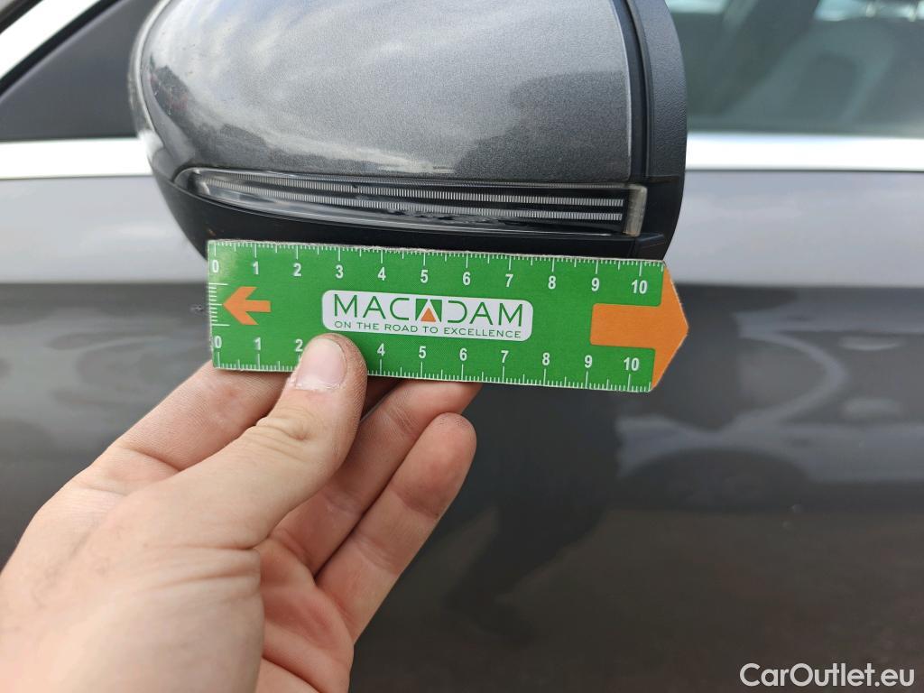  Mercedes  A-Klasse MERCEDES-BENZ Clase A / 2018 / 4P / sedán Sedán A 250 e #30