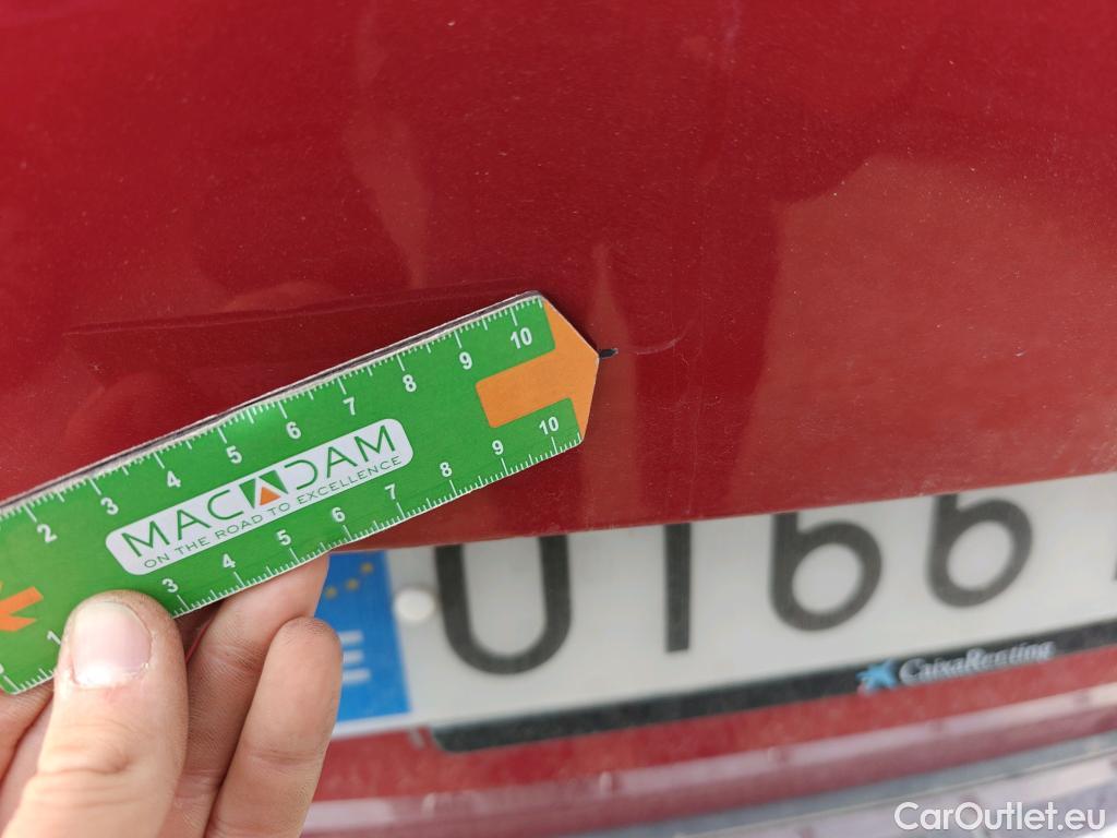  Peugeot  5008 PEUGEOT  / 2020 / 5P / todoterreno 1.5 BlueHDi 96kW S&S GT EAT8 #4