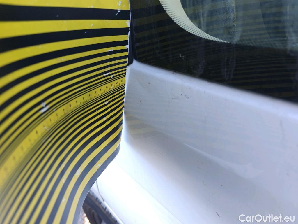  Opel  Movano OPEL  / 2021 / 4P / furgón Furgón Base L2H2 3.5T 2.2 BlueHDi 103kW #22