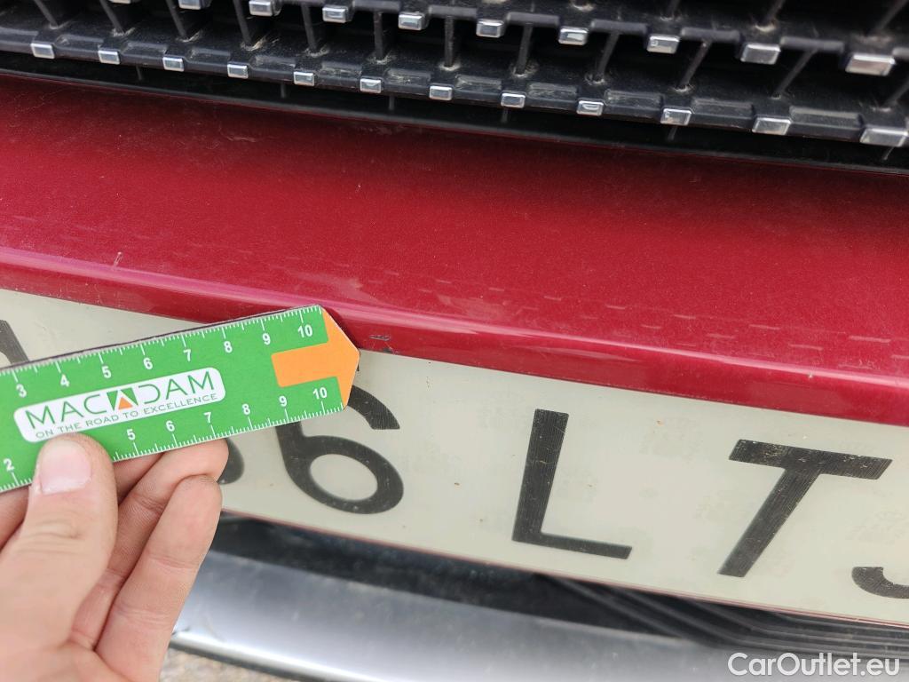  Peugeot  5008 PEUGEOT  / 2020 / 5P / todoterreno 1.5 BlueHDi 96kW S&S GT EAT8 #37