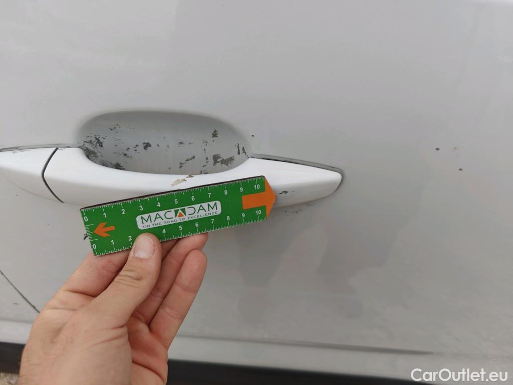  Land Rover  Discovery FIAT Doblò / 2022 / 5P / combi Combi (N1) BlueHDi 1.5 L 100CV (AC) #124